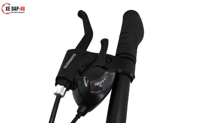 GIANT-ESCAPE-2-2022-10