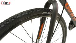 GIANT-ESCAPE-2-2022-12