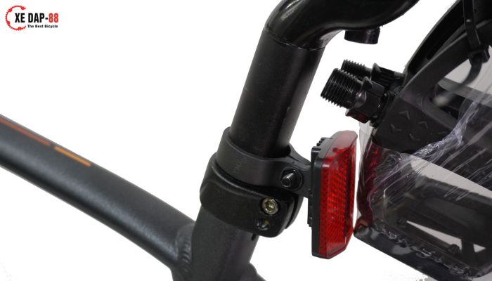 GIANT-ESCAPE-2-2022-8