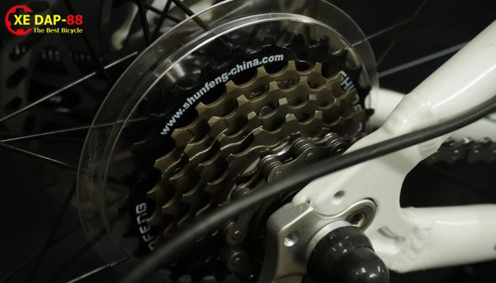 GIANT-OYEA-20-13-700x400-