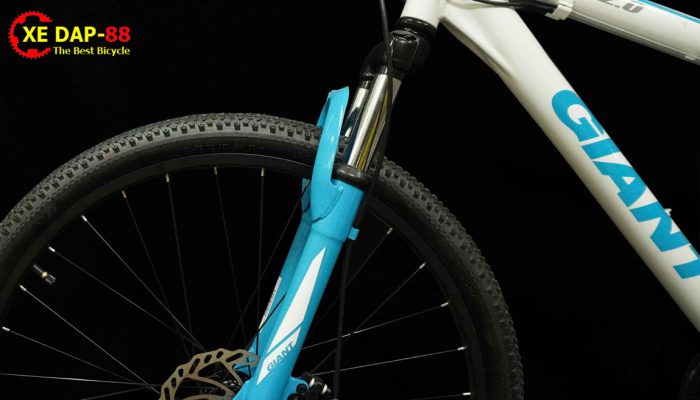 GIANT-OYEA-20-3-700x400-