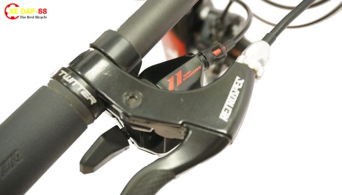 TW-T10-PRO-C-TAY-NGANG-9